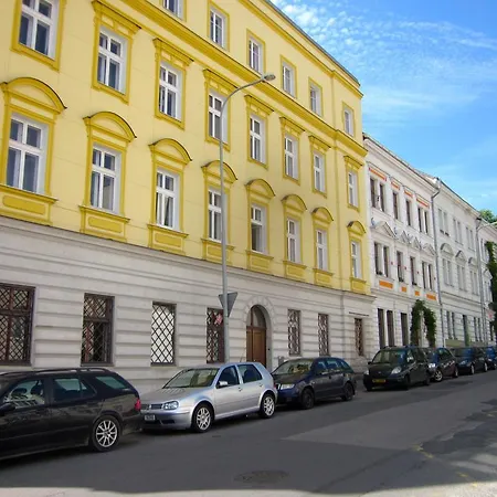 City Loft And Studio Lägenhet Prag