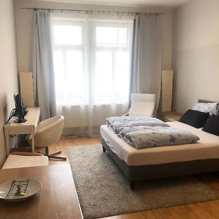 Lägenhet City Loft And Studio Prag